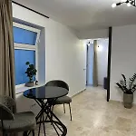 Fain 아파트 *
