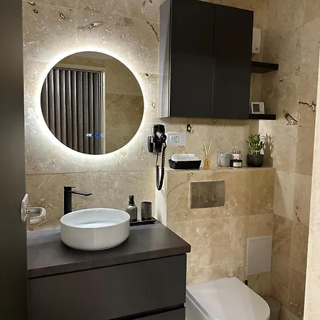 Fain Apartment