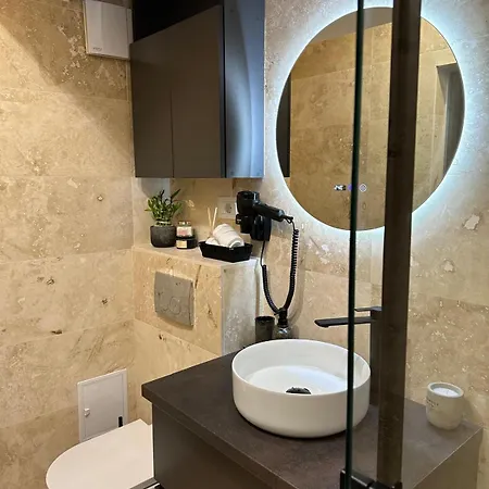 Fain Apartment *