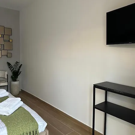 Fain Apartment *