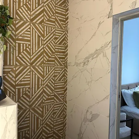 Fain Apartment *
