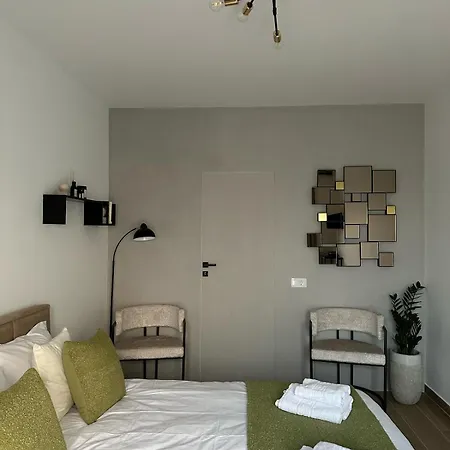 Fain Apartment *