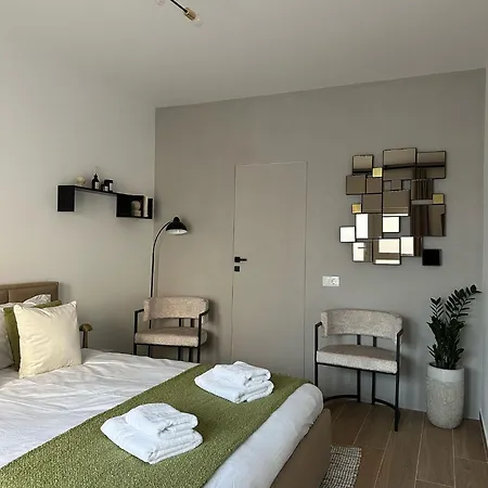 Fain Apartment *
